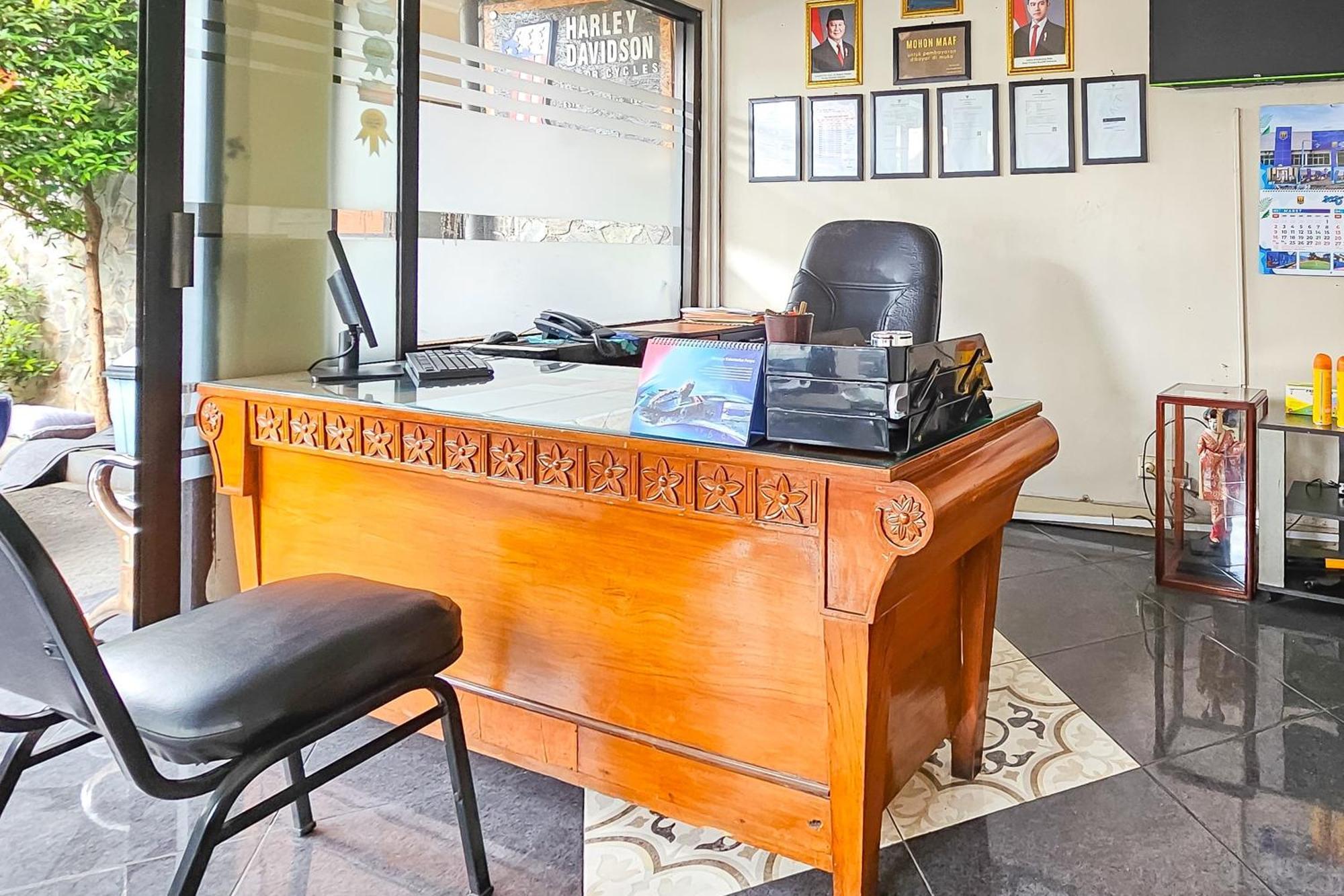 Wisma Brata Mitra Reddoorz Sukabumi Dış mekan fotoğraf